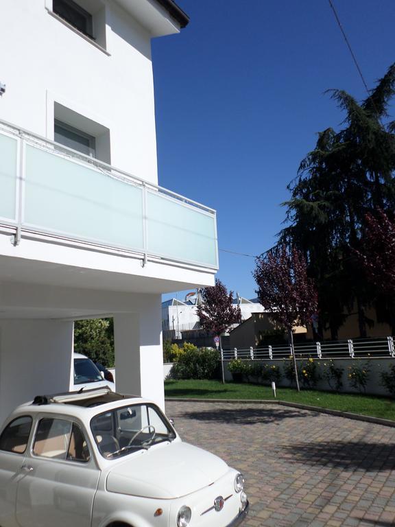 H5-5H Luxury Room Maranello Luaran gambar